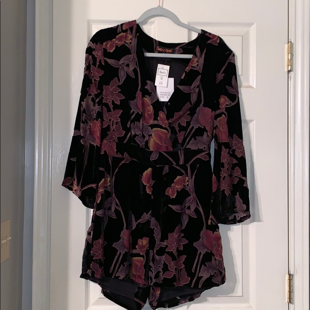 Black floral velvet romper size medium